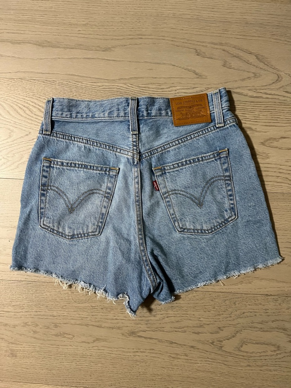 Levi's Button Fly Distressed Ribcage Shorts - Picture 3 of 4